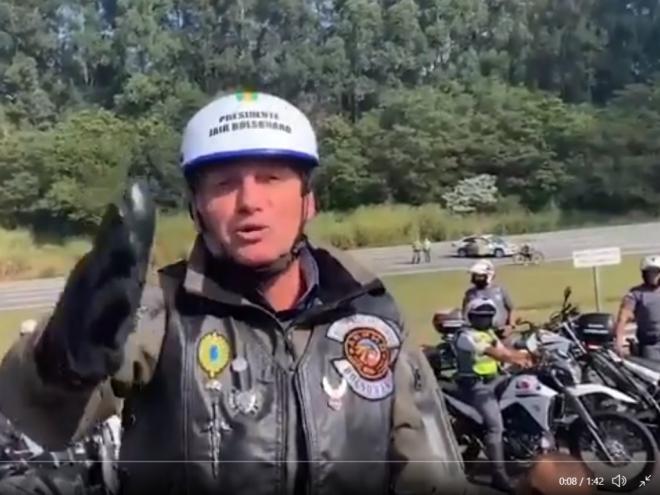 Bolsonaro reuniu milhares de apoiadores hoje em São Paulo 