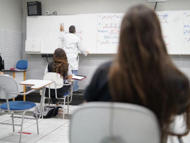 Cerca de 25 milhões de alunos e 500 mil professores serão beneficiados