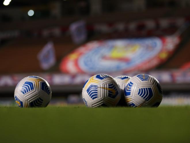 Equipes querem ter controle sobre o campeonato nacional, o que já ocorre na Inglaterra, Espanha e Alemanha 
