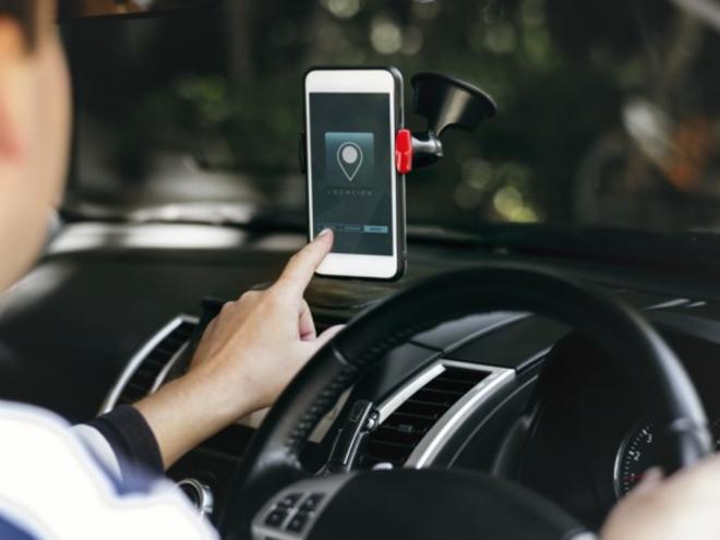 Pandemia estimula formalizações em atividades de transporte de passageiros e mercadorias e reduz registros nas de transporte escolar e eventos 