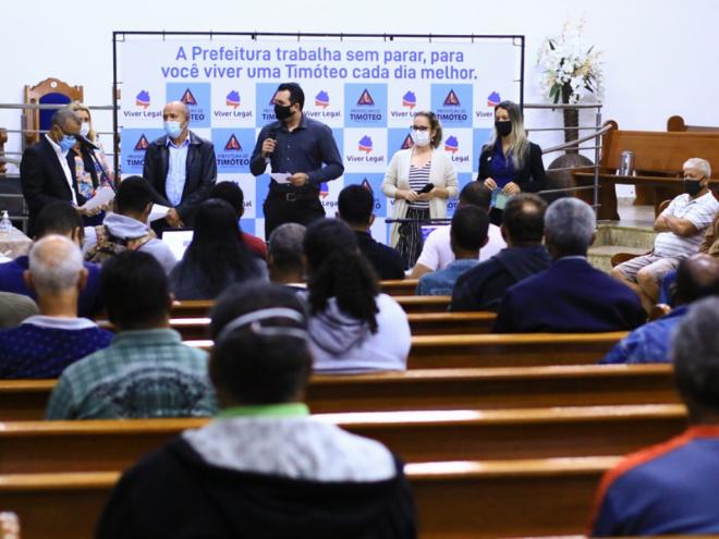 Durante a audiência, moradores puderam tirar dúvidas sobre o processo
