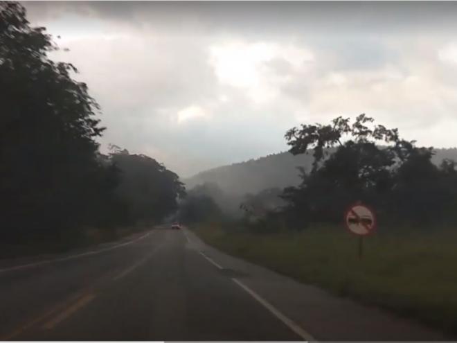 Como sempre ocorre no inverno, estradas no Vale do Rio Doce têm sido marcadas por nevoeiros no começo da manhã 