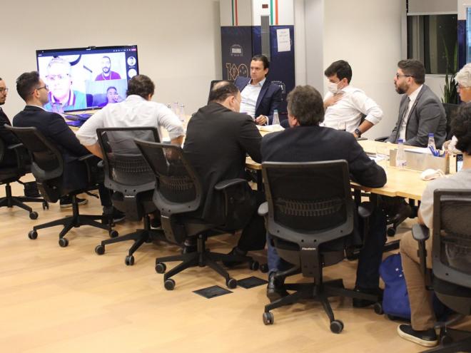 Diretoria celeste se reuniu com empresários cruzeirenses no início da semana