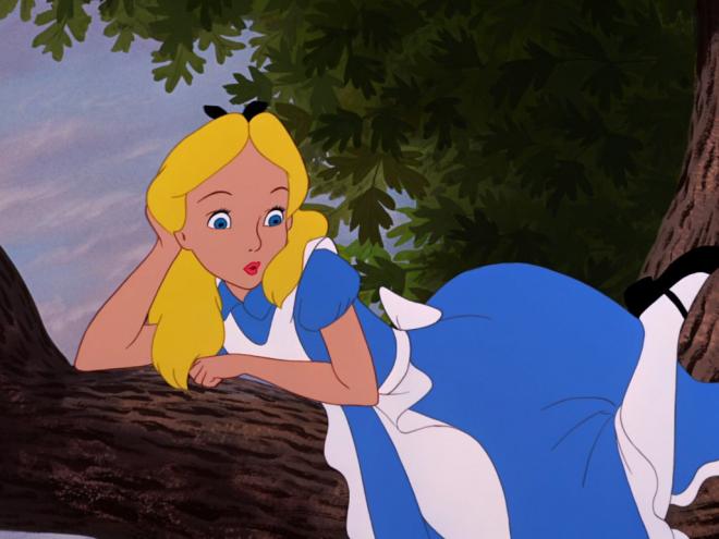 Lançado em 1951, ?Alice no País das Maravilhas? encanta gerações e ganha adaptações desde então 