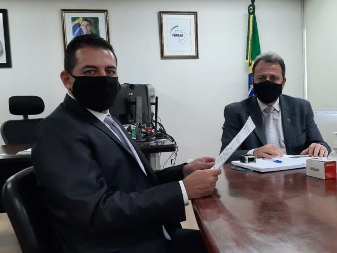 Bruno Morato e o presidente da Funasa, Giovanne Gomes da Silva, em Brasília 
