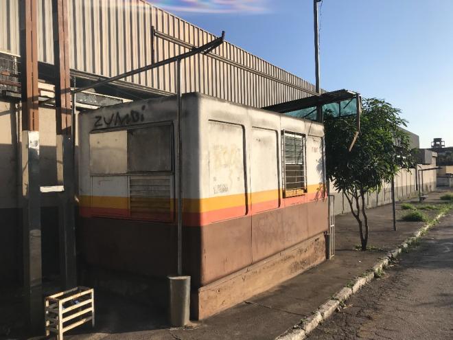 Recentemente, a estrutura do local foi destelhada, além de outros históricos de furtos  