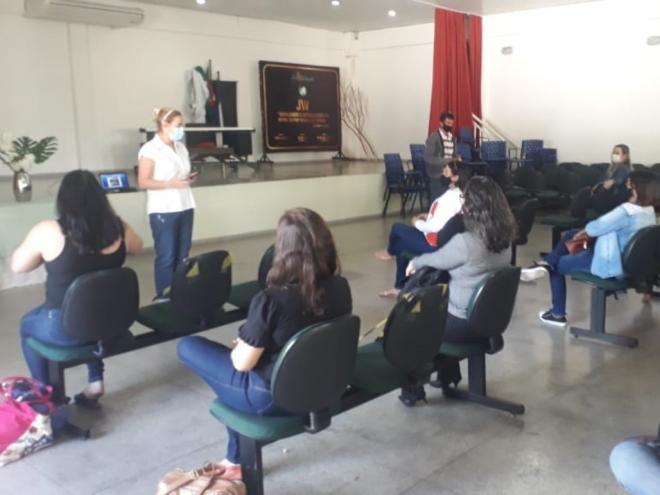A Escola Estadual João Walmick, no bairro Vila Ipanema, em Ipatinga, registrou a retomada dos professores nesta semana 