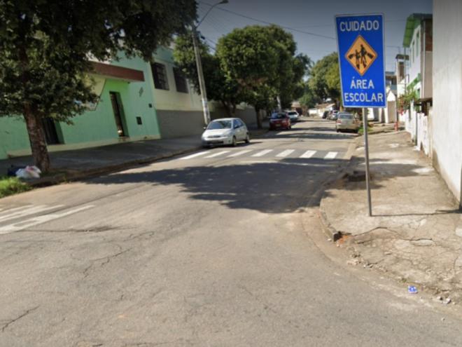 A partir do dia 27/7, trecho da rua Uruguaiana entre as ruas Goiânia e Olinda, no bairro Caravelas, passará a ter sentido único de circulação