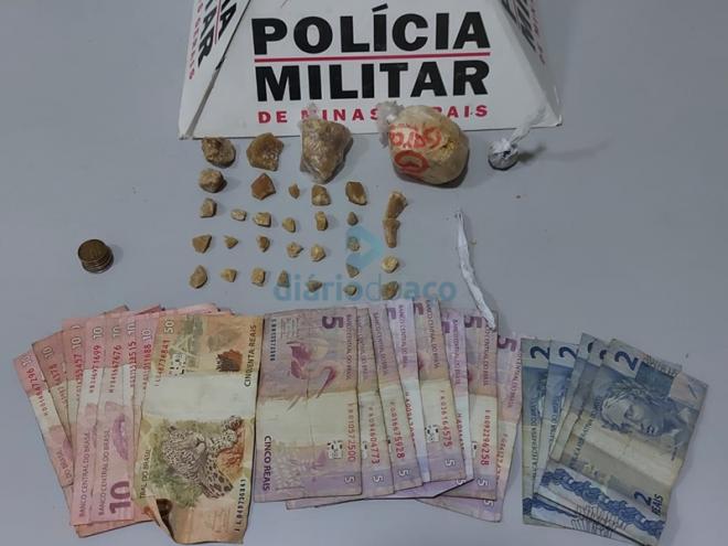 As pedras de crack apreendidas com os suspeitos no entorno dos motéis no Panorama