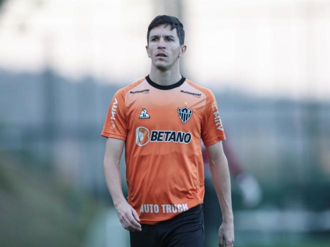 Nacho Fernández vai enfrentar seu ex-clube