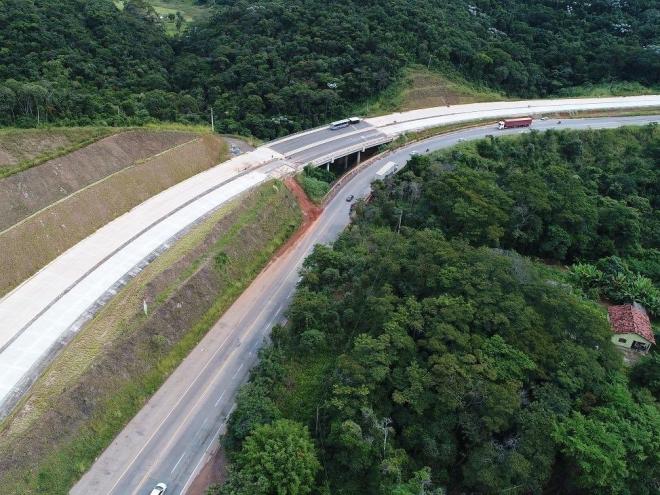 De um total de dez lotes da obra de duplicação, apenas o 7 (Caeté) e 3 (Jaguaraçu a Antônio  Dias) tiveram obras desenvolvidas
