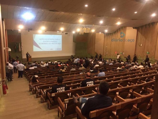 Um dos compromissos do governador na manhã de hoje foi com empresários na sede da Fiemg Regional Vale do Aço, em Ipatinga