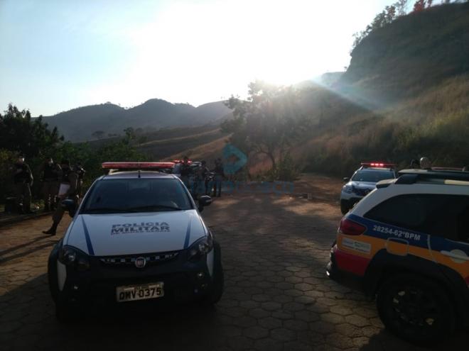 Mais de 50 policiais participaram da operação na região de Caratinga
