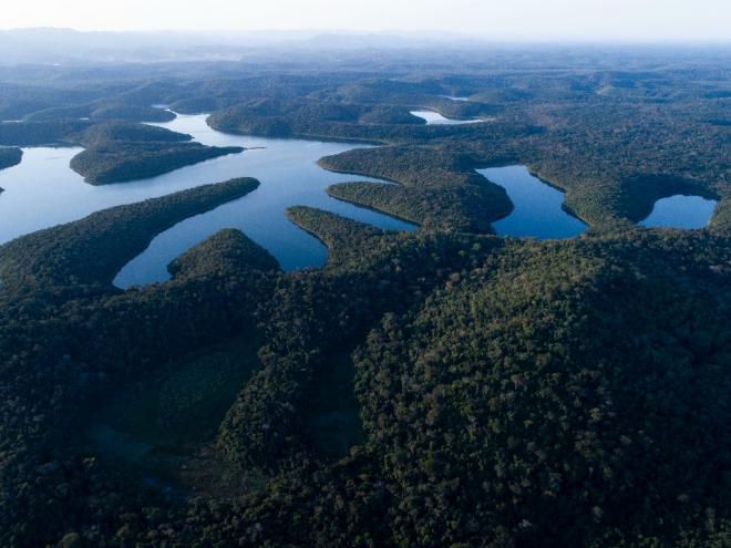 No total, são 40 lagoas naturais no interior do Perd