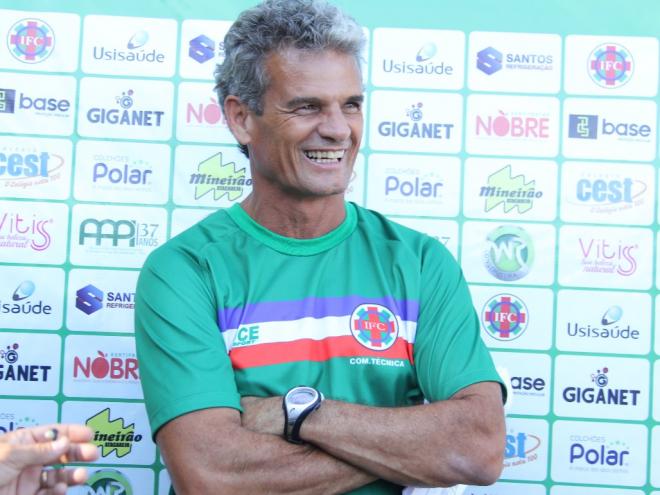 O treinador que chegou ao Ipatinga no dia 13 de julho, não se apresentou para o treino de sexta-feira 
