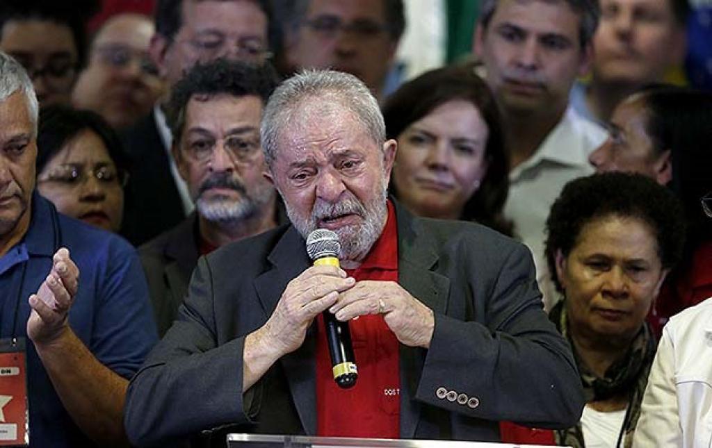 O ex-presidente Lula, durante sua fala, chegou a se emocionar por mais de uma vez 
