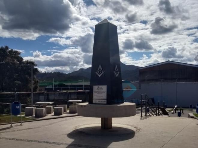Ainda em fase de conclusão, monumento em praça de Fabriciano celebra os 60 anos da Maçonaria no Vale do Aço