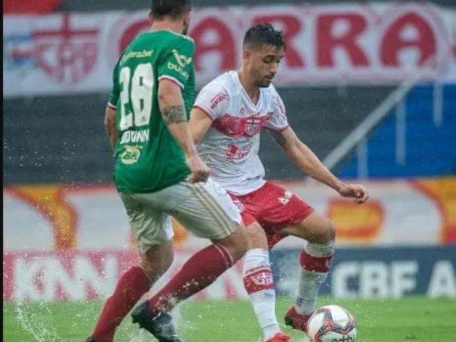 Sob forte chuva na capital alagoana, Cruzeiro e CRB não saíram do 0 a 0 