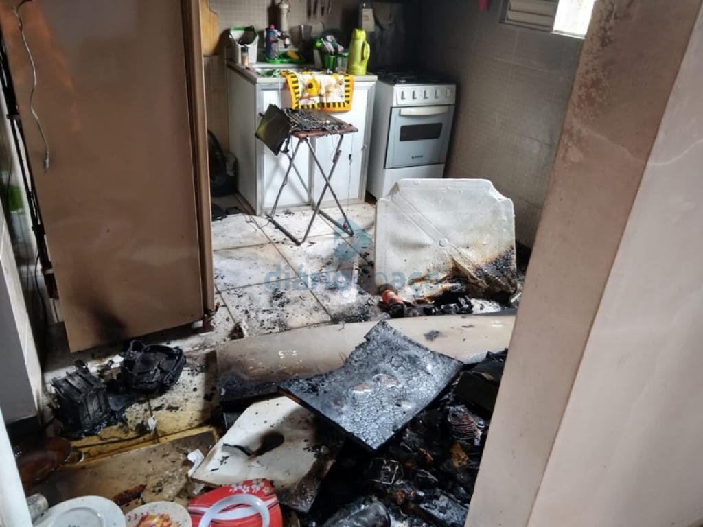 Os estragos no apartamento se concentraram na cozinha