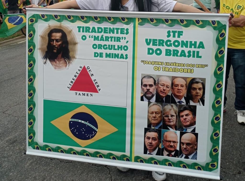 Ministros do STF são principal alvo dos manifestantes