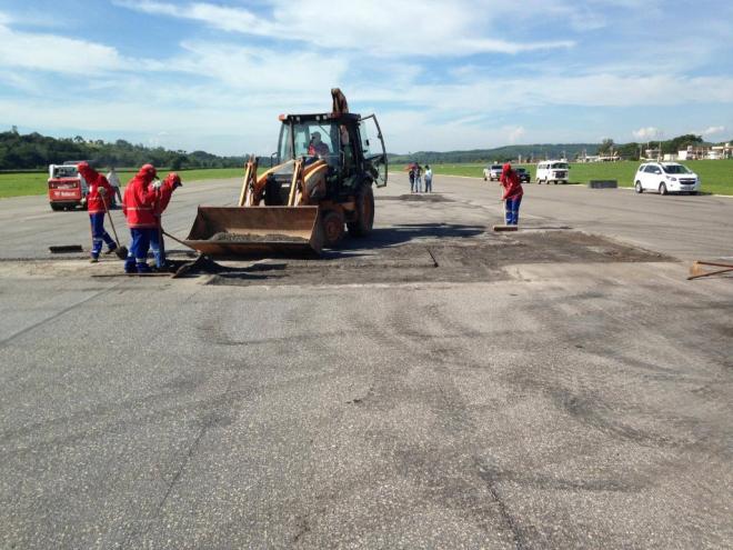 As obras na pista do Aeroporto Regional tiveram início em abril deste ano 