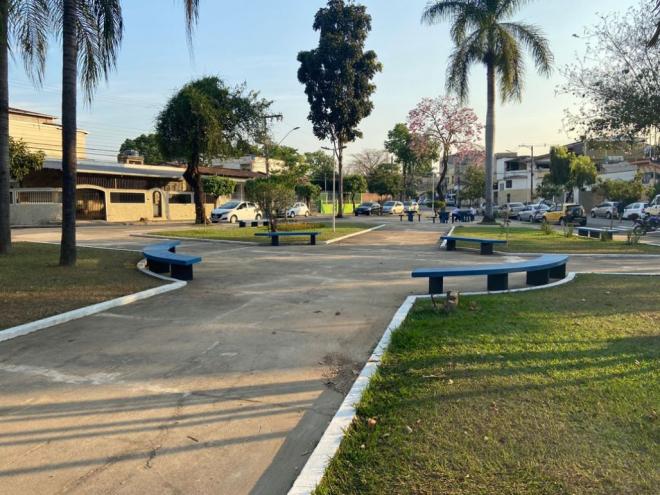 Reformas de praças abrangem recuperação de equipamentos, pinturas, ações de paisagismo, jardinagem e iluminação pública 