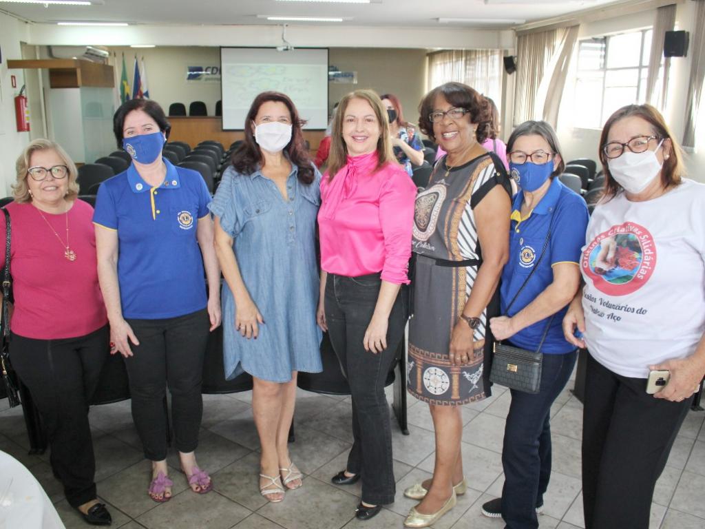 A abertura da campanha Outubro Rosa contou a presença de diversas convidadas 