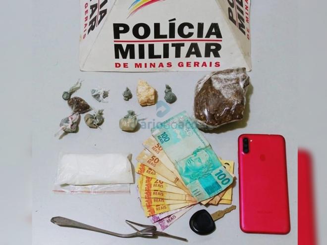 As porções de drogas encontradas na casa do suspeito abordado no Canaãzinho