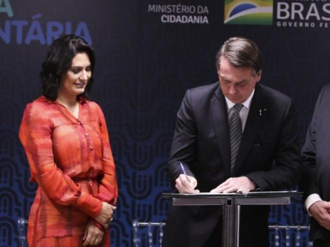 Presidente alegou que medida contrariava interesse público e não indicava fonte de custeio ou medida compensatória