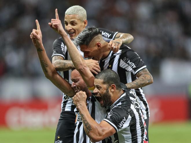 Arana, Réver, Hulk e Zaraho fizeram os quatro gols sobre o Leão do Pici