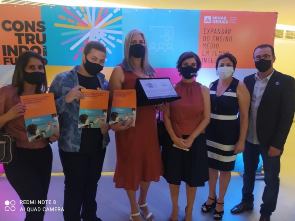 Janaine Cristina, Tiago da Silva Epifânio, Izaura Rocha Carvalho Marinho, Julia Sant'anna, Edvania de Lana e Cairo Monteiro