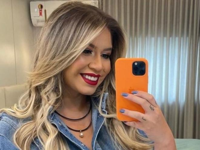 Marília Mendonça tinha 26 anos, estava no auge do sucesso com a música sertaneja no estilo chamado 