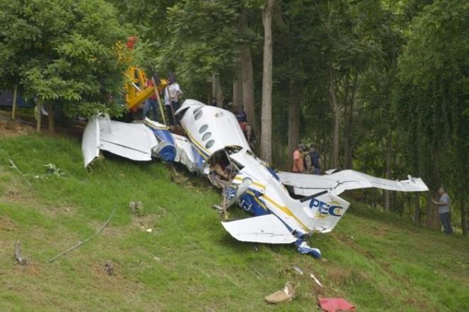 Destroços serão levados para o Rio de Janeiro, onde deverão passar por uma análise mais detalhada