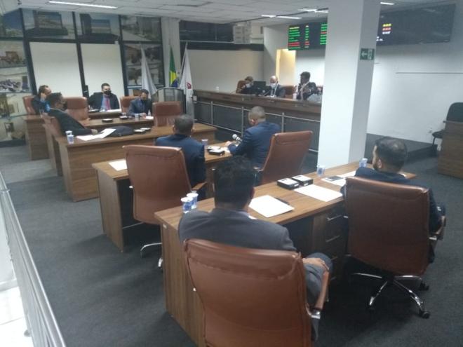 Sessão em que foi discutida não obrigatoriedade da máscara foi tumultuada 