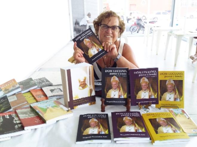 A escritora Margarida Drumond lança a sua trilogia sobre Dom Luciano, em Timóteo