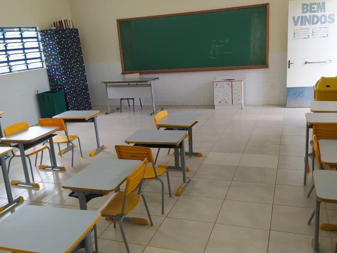 Aqueles que não têm acesso às tecnologias digitais poderão comparecer às escolas estaduais ou municipais para realizarem a inscrição