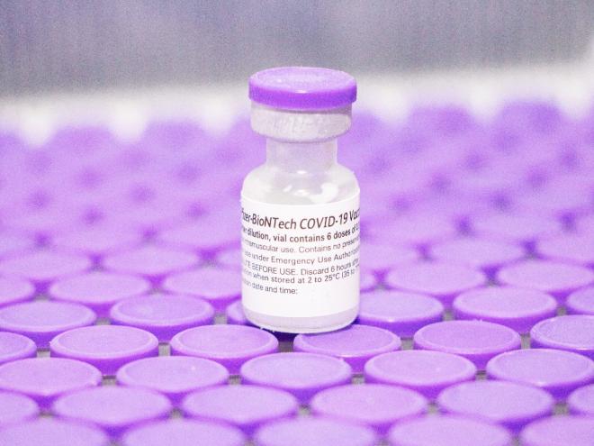 Intervalo entre as doses da vacina Pfizer/BioNTech era de oito semanas