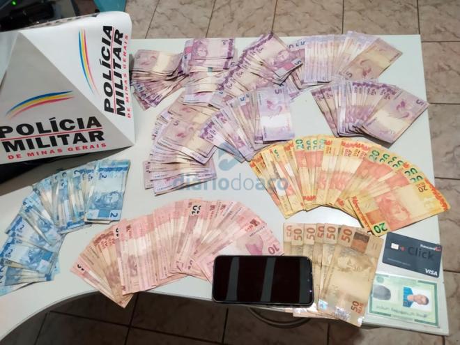 Dinheiro que estava em poder de um dos autores do assalto ao posto de combustíveis