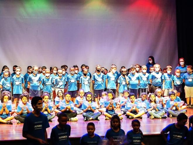 Parceria entre a Fundação Educacional São Francisco Xavier e a Prefeitura de Ipatinga alfabetizou 114 alunos de duas escolas municipais da região 