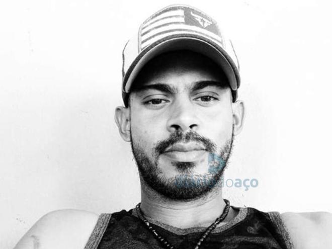 Evandro foi atingido com um golpe de faca no braço direito durante a confusão em Revés do Belém