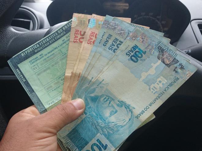 O objetivo do projeto é amenizar os impactos financeiros aos motoristas devido à alta dos preços dos veículos nos últimos anos