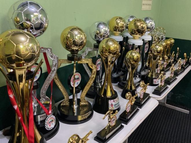 Os troféus para os vencedores das categorias Sub-9, Sub-11, Sub-13, Sub-15 (Infantil) e Sub-17 (Juvenil) serão entregues ao fim das partidas