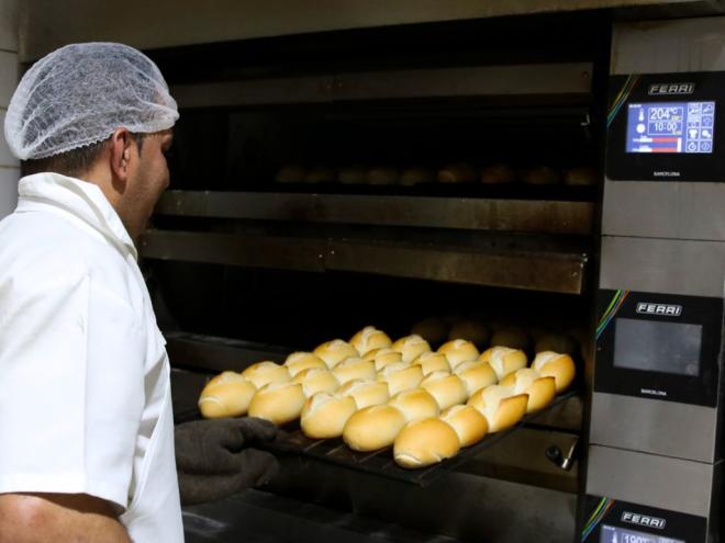 As micro e pequenas empresas geraram 201 mil das 253 mil vagas criadas no mês de outubro no Brasil