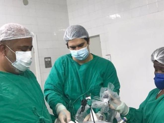 Procedimento realizado por videolaparoscopia é realizado em quem sofre de acalasia idiopática, doença que acomete o esôfago causando dores e dificuldade de engolir alimentos