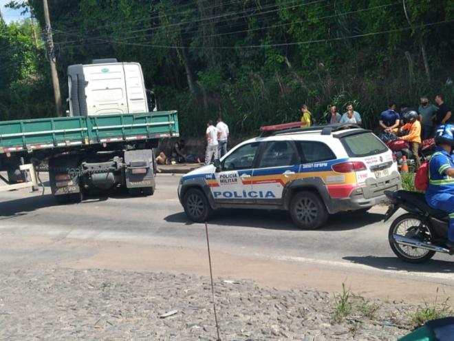 Acidente aconteceu na tarde desta segunda-feira, nas proximidades do trevo Sinergia, em Timóteo 