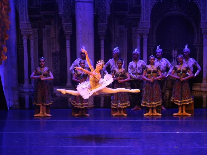 Bailarinas com larga experiência se apresentam na mostra de dança e arte