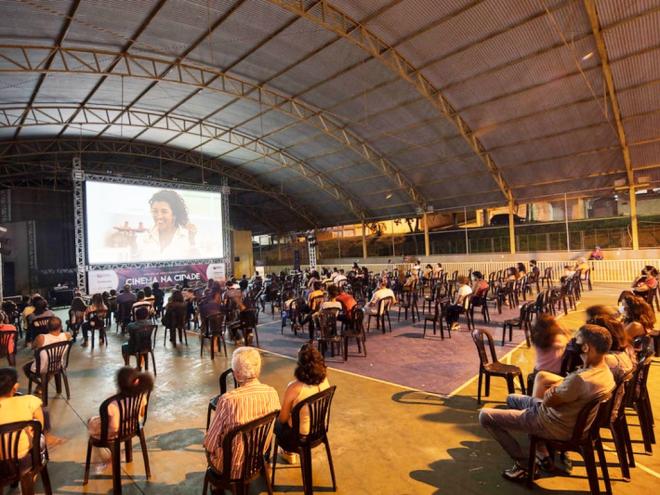 ''Cinema em Transição'' é a temática do evento que exibirá mais de 100 filmes brasileiros em pré-estreias nacionais e mostras temáticas