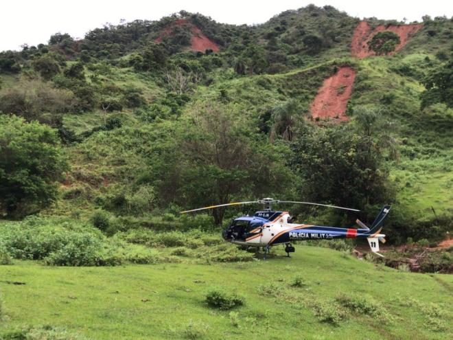 Pessoas estavam em área rural remoda, onde estradas foram devastadas pela chuva dos dias anteriores 