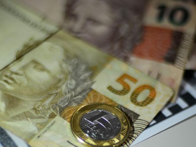 Benefícios seguem variação do INPC e sobem 10,16%.