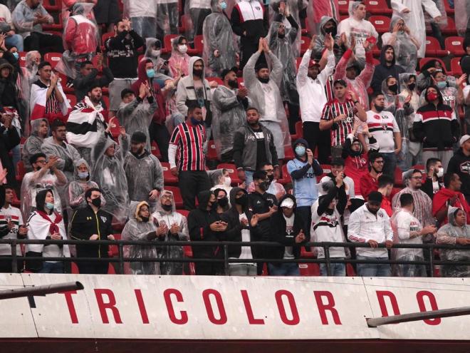 Ocupação máxima nos estádios será de 70%